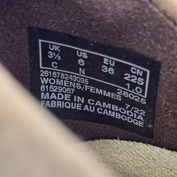 6N - NARROW - Clarks Roseville Sky Women's Slip-Ons, Mahogany Leather, Like New! - Picture 9 of 16